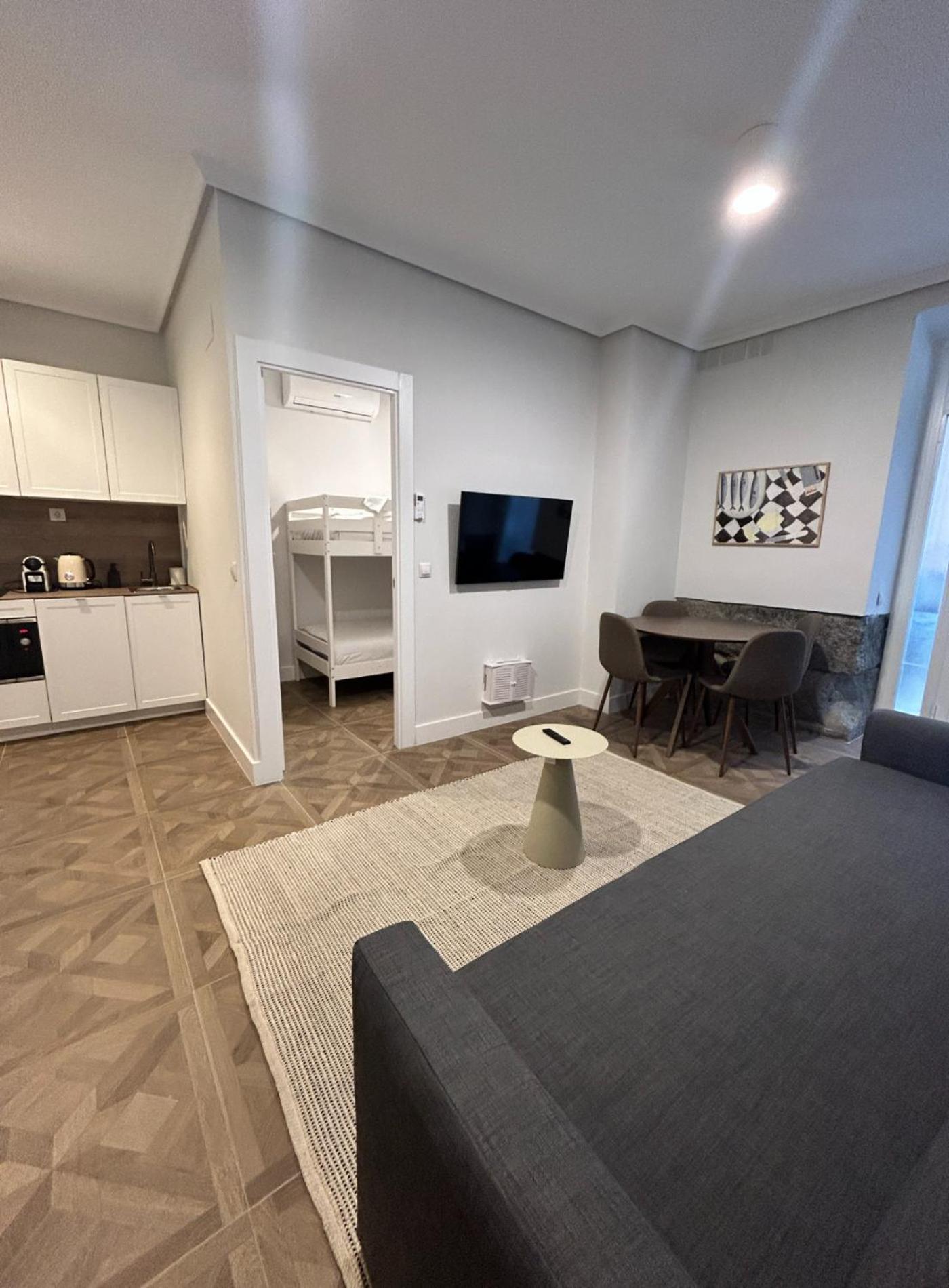 Sunny Apt 9Pax 4 Habitaciones En Minas-Malasana E3 マドリード エクステリア 写真